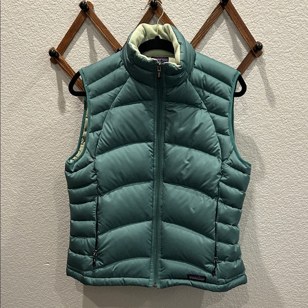 Patagonia Seafoam Puffer Vest size L